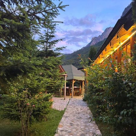 Valbona Relax Hotel Bagian luar foto