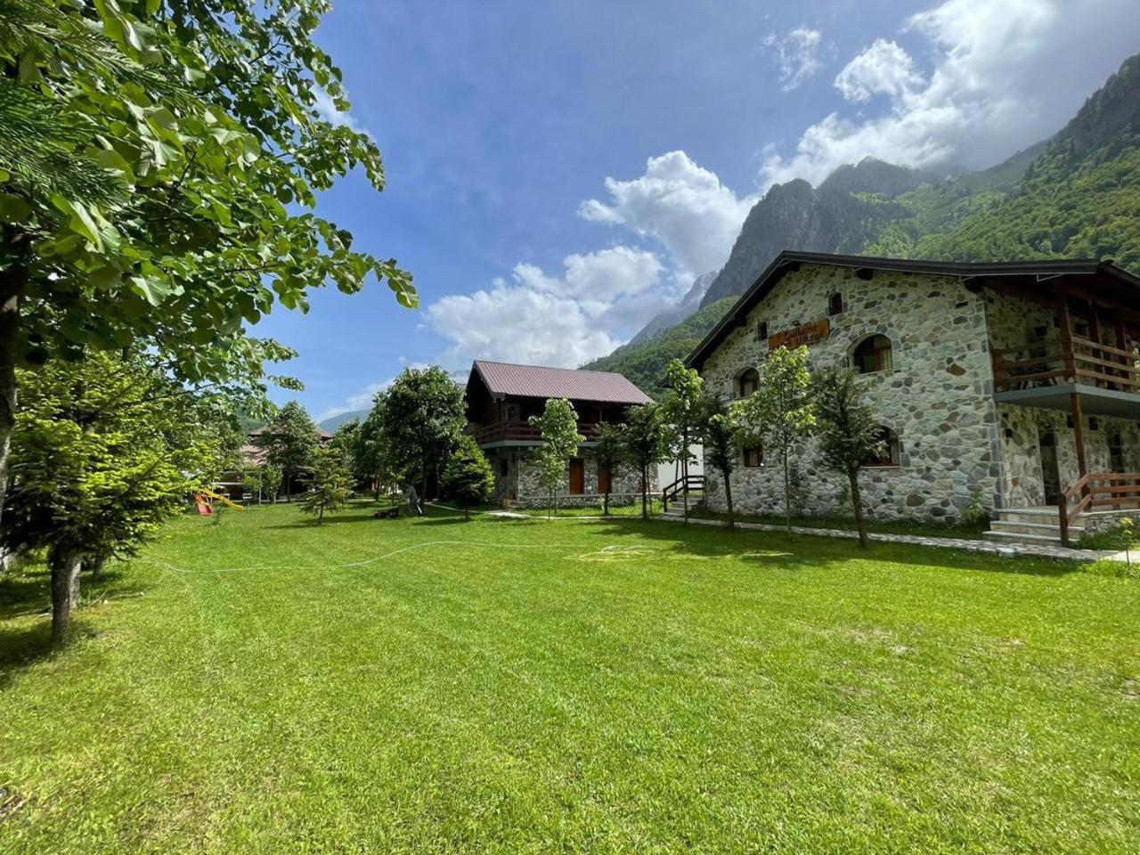 Valbona Relax Hotel Bagian luar foto