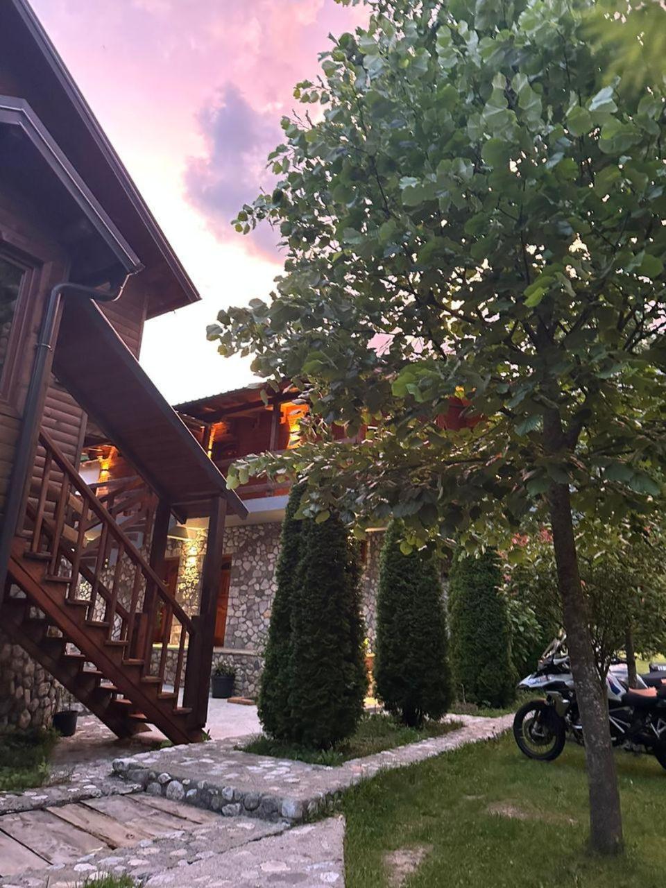 Valbona Relax Hotel Bagian luar foto