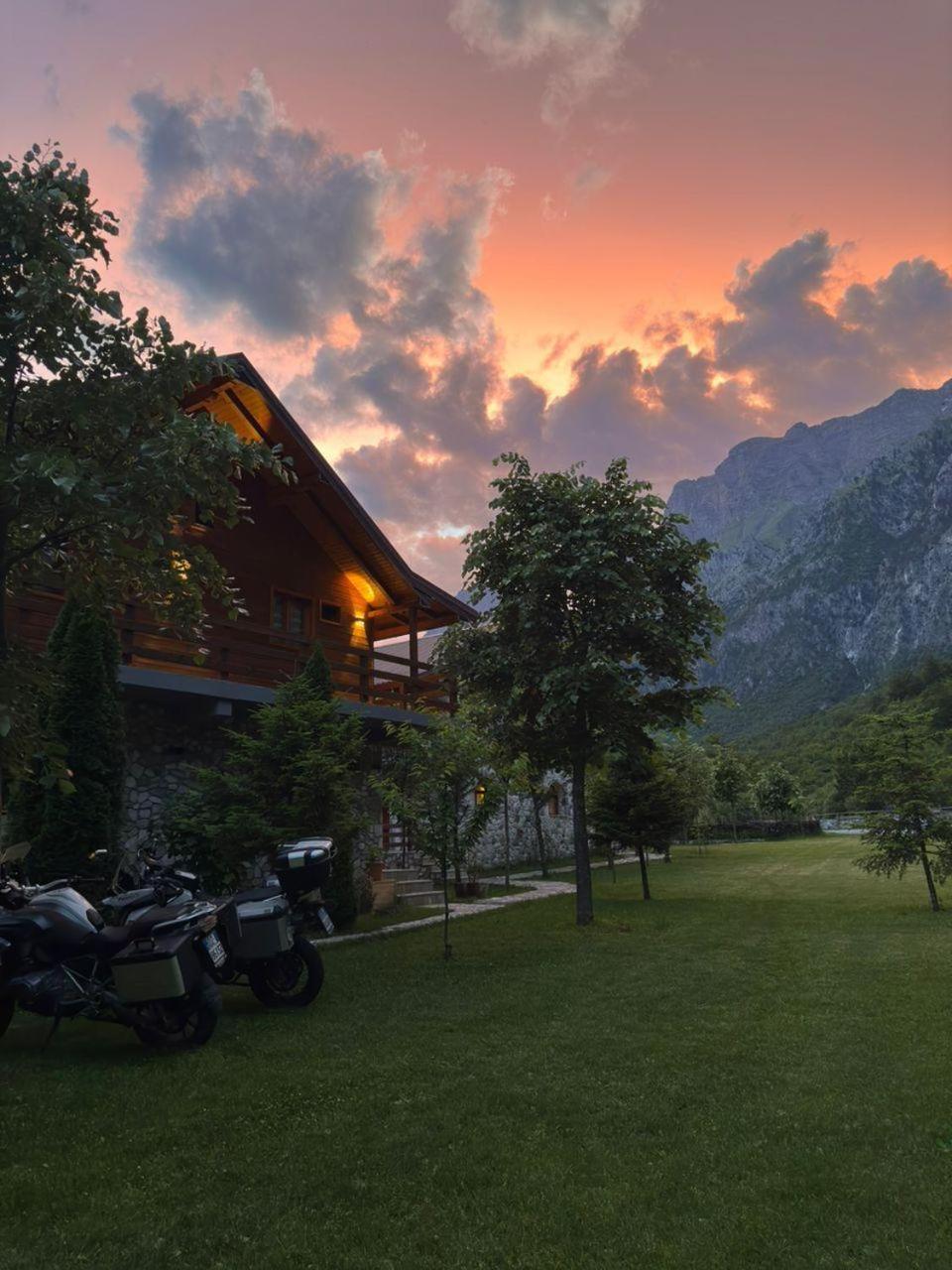 Valbona Relax Hotel Bagian luar foto