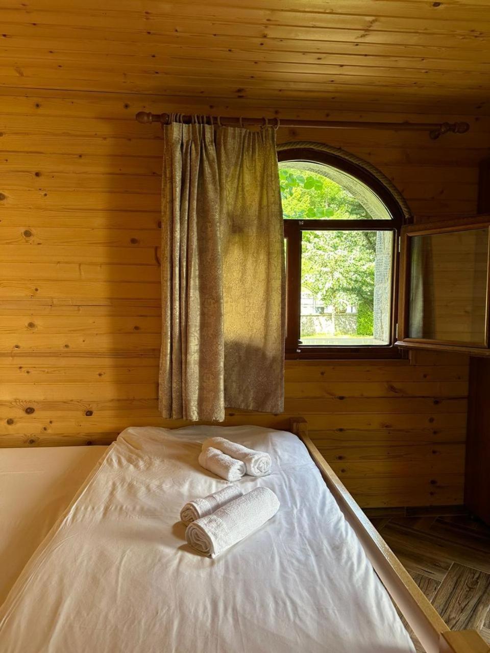 Valbona Relax Hotel Bagian luar foto