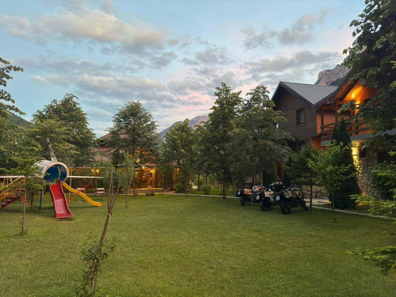 Valbona Relax Hotel Bagian luar foto