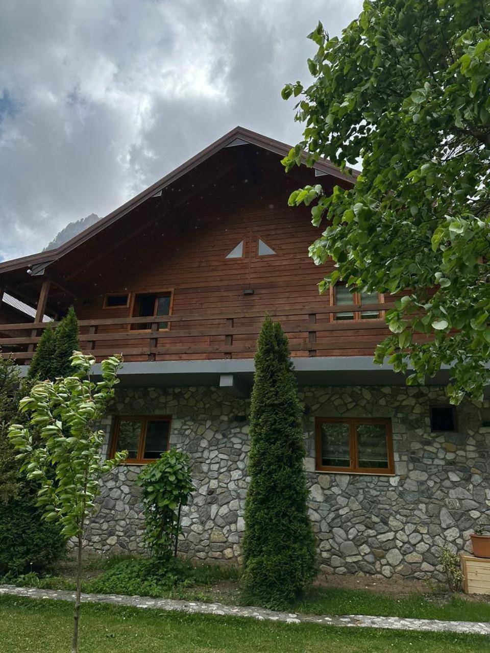 Valbona Relax Hotel Bagian luar foto