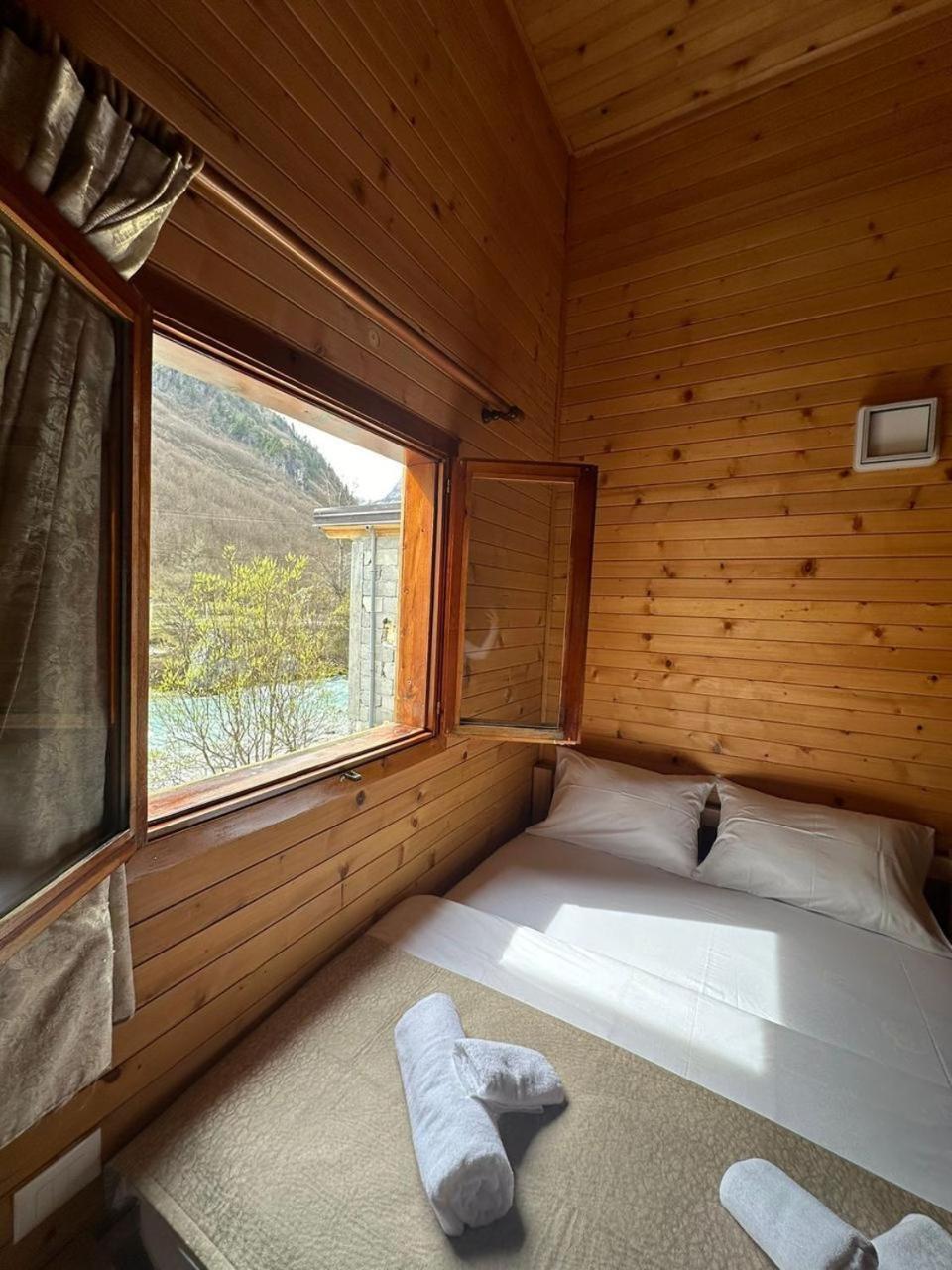 Valbona Relax Hotel Bagian luar foto