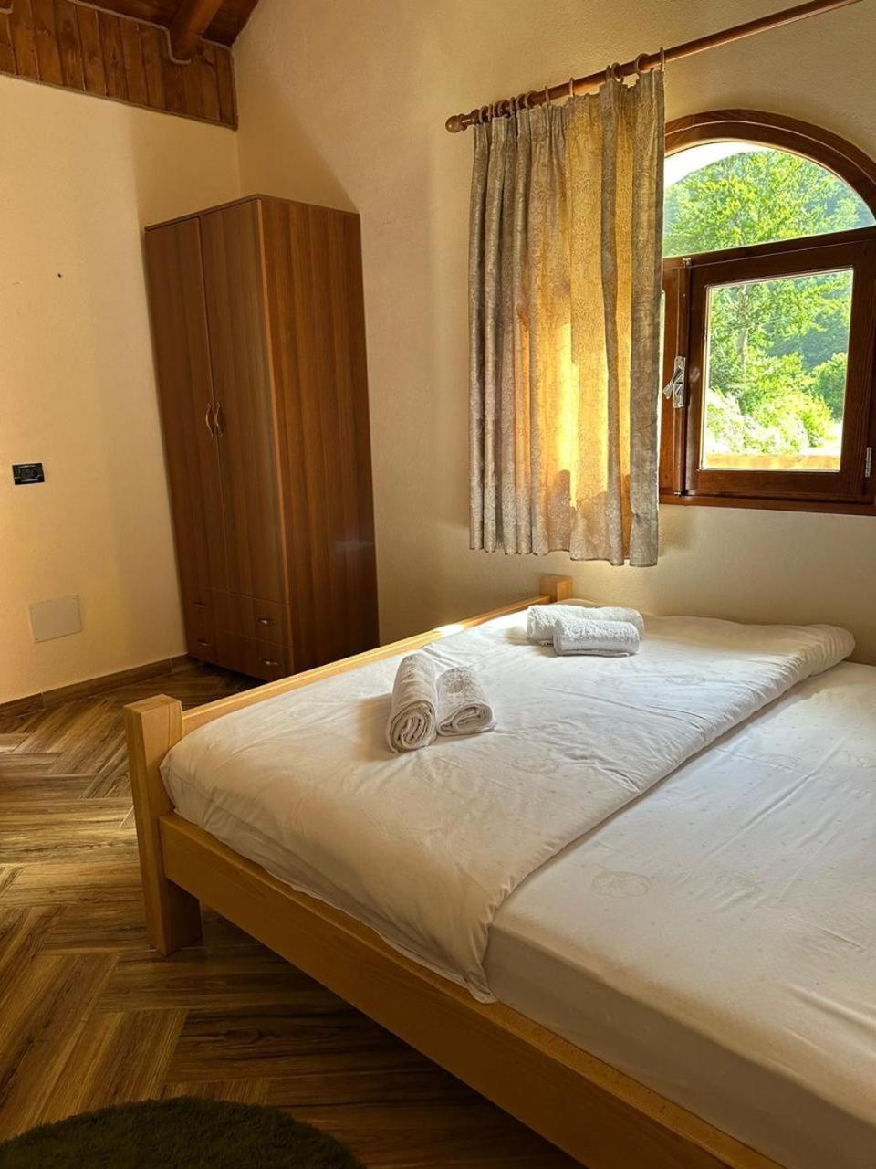 Valbona Relax Hotel Bagian luar foto